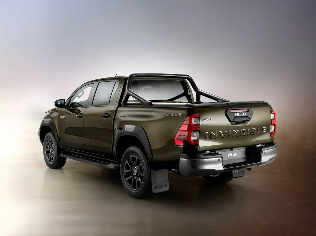 hilux3-4back